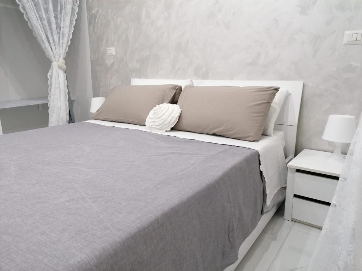 那不勒斯Centro Storico Casa Elegante Per Famiglia别墅 外观 照片